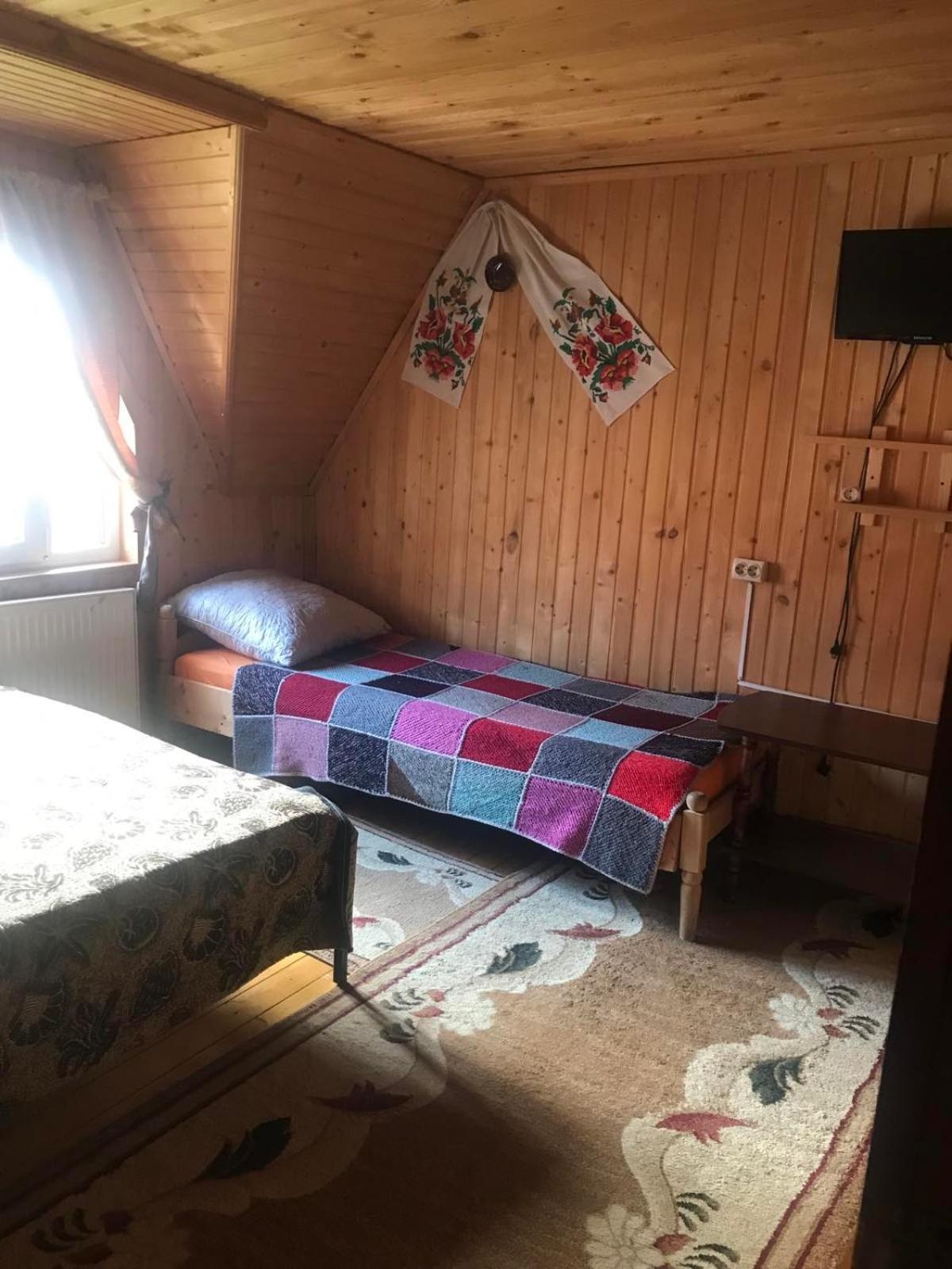 У Олега Verkhne-Studenyy Exterior foto