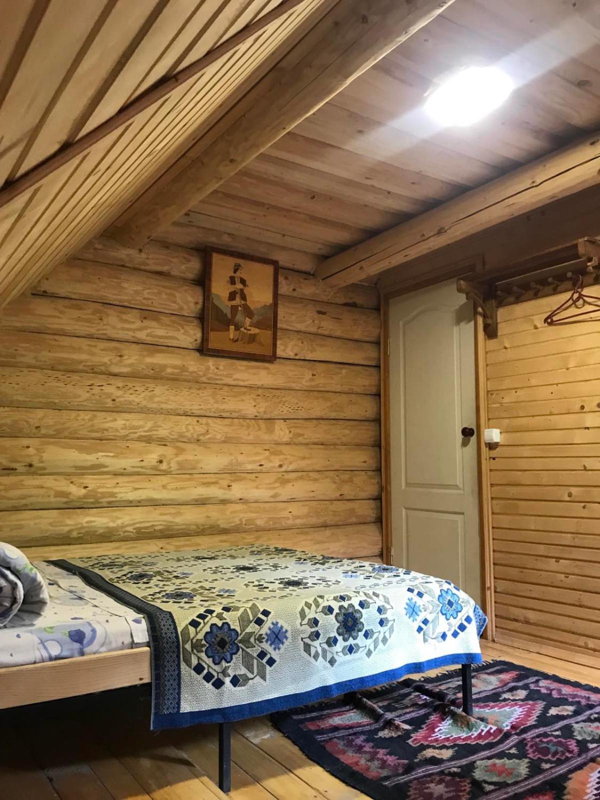 У Олега Verkhne-Studenyy Exterior foto