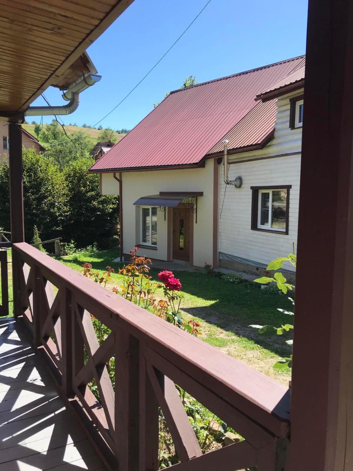 У Олега Verkhne-Studenyy Exterior foto
