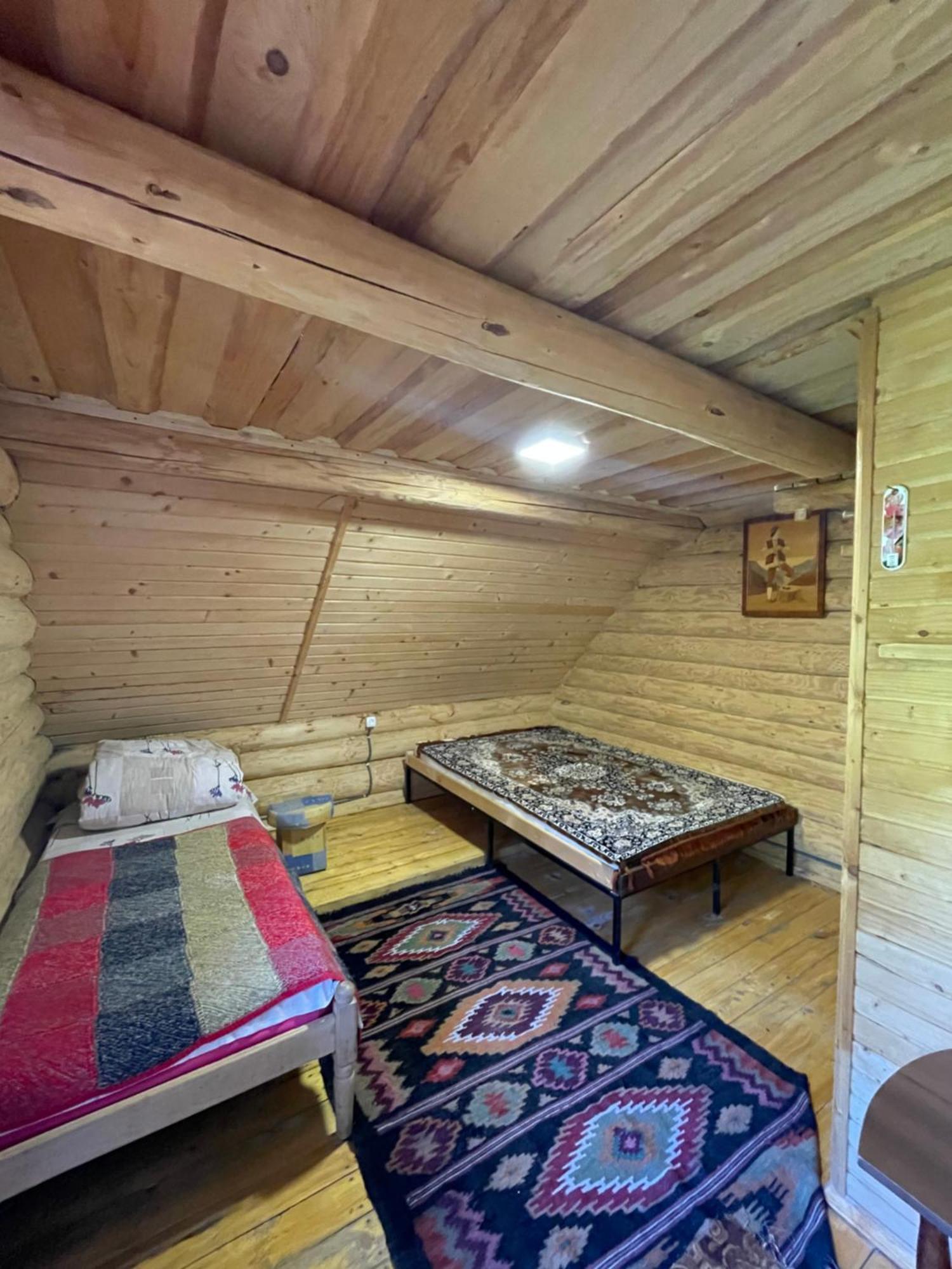 У Олега Verkhne-Studenyy Exterior foto